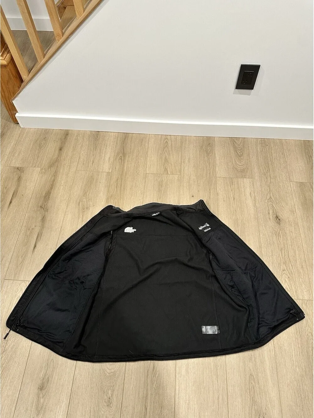 NWT North Face Ridgeline Vest Mens XL Gray Softshell Zip Embroidered Logo